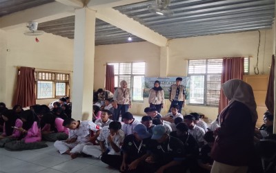 Sosialisasi KKN Universitas Singa Perbangsa di SMK Rismatek